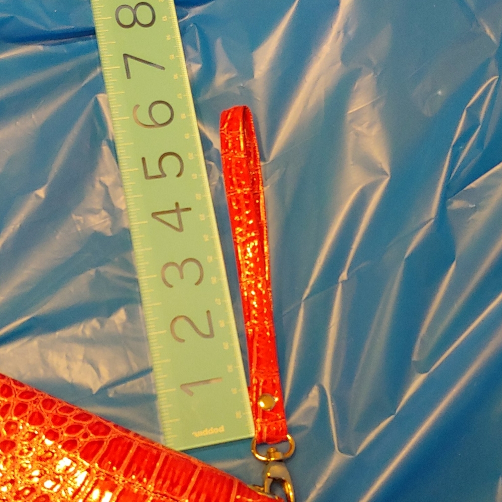 Wristlet - Picture 8 of 10